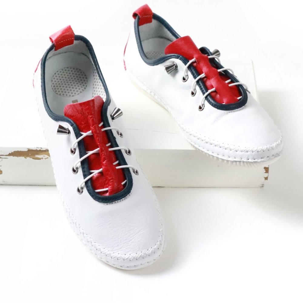 Women flat shoes